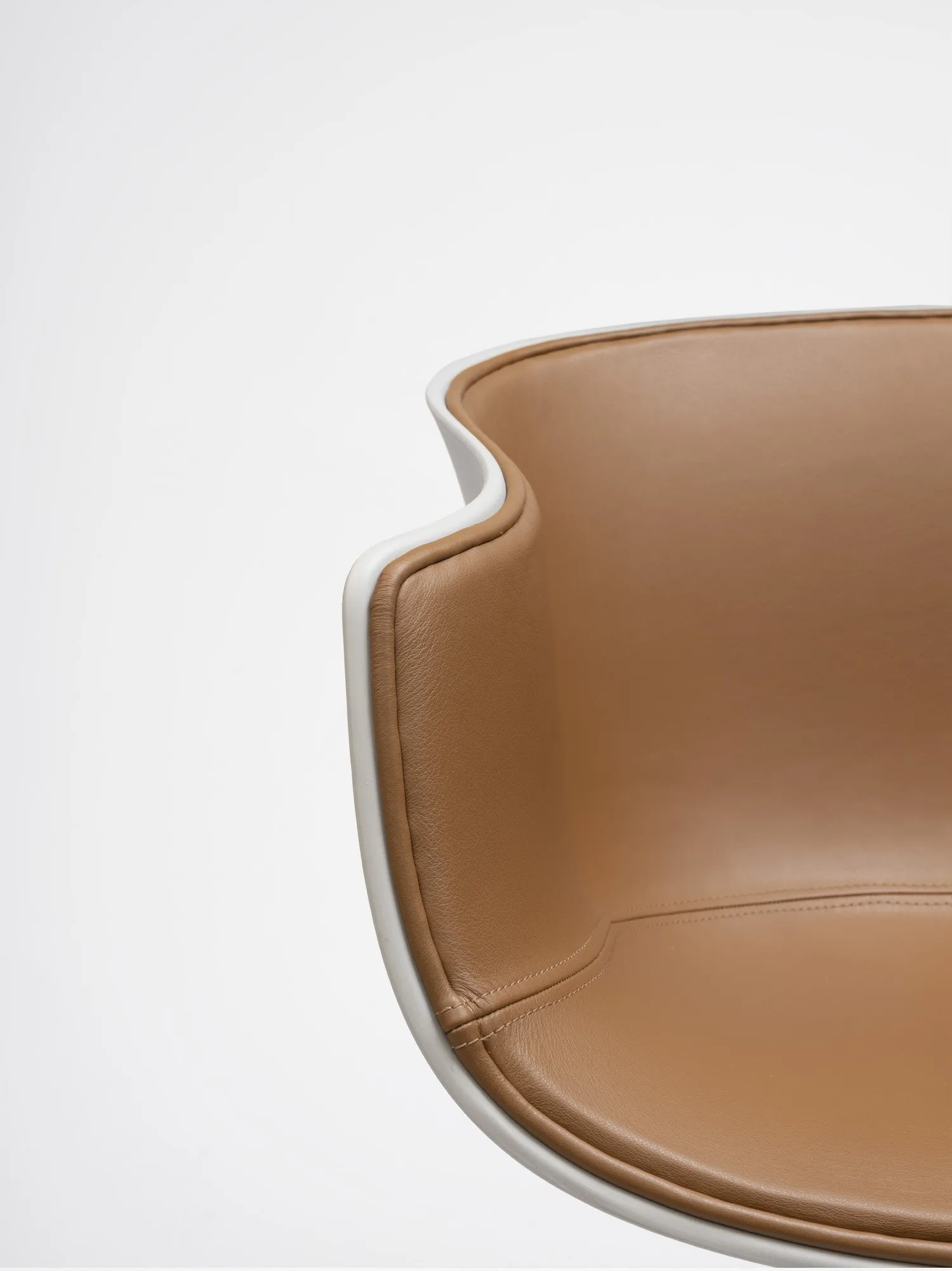 BAI SWIVEL (12) Decoración y muebles de diseño en Barcelona