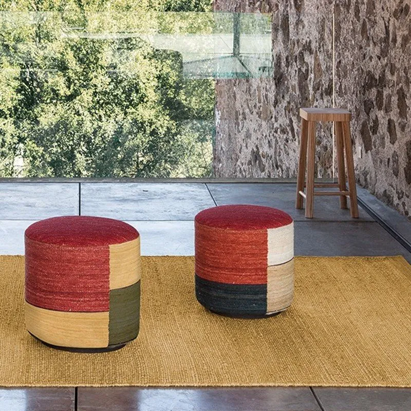 Pouf-Nanimarquina-kilim-marcos-catalán Pouf-Nanimarquina-kilim-marcos-catalán