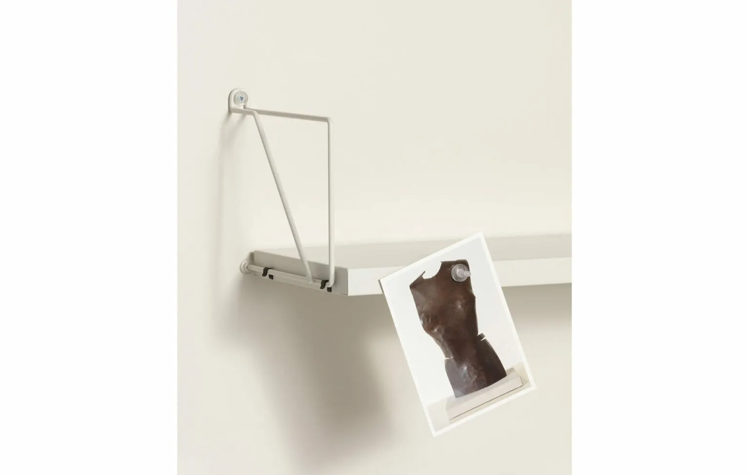 Mobles114-Tria-Shelf-carrousel-accessories_04-1536x974