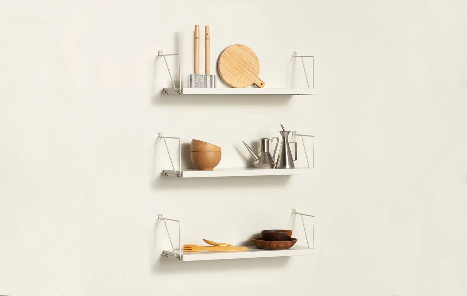 Mobles114-Tria-Shelf-carrousel-kitchen_02-1536x974