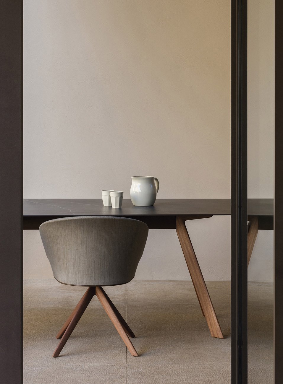 blum-dining-armchair-manel-molina-expormim-furniture-outdoor-01-