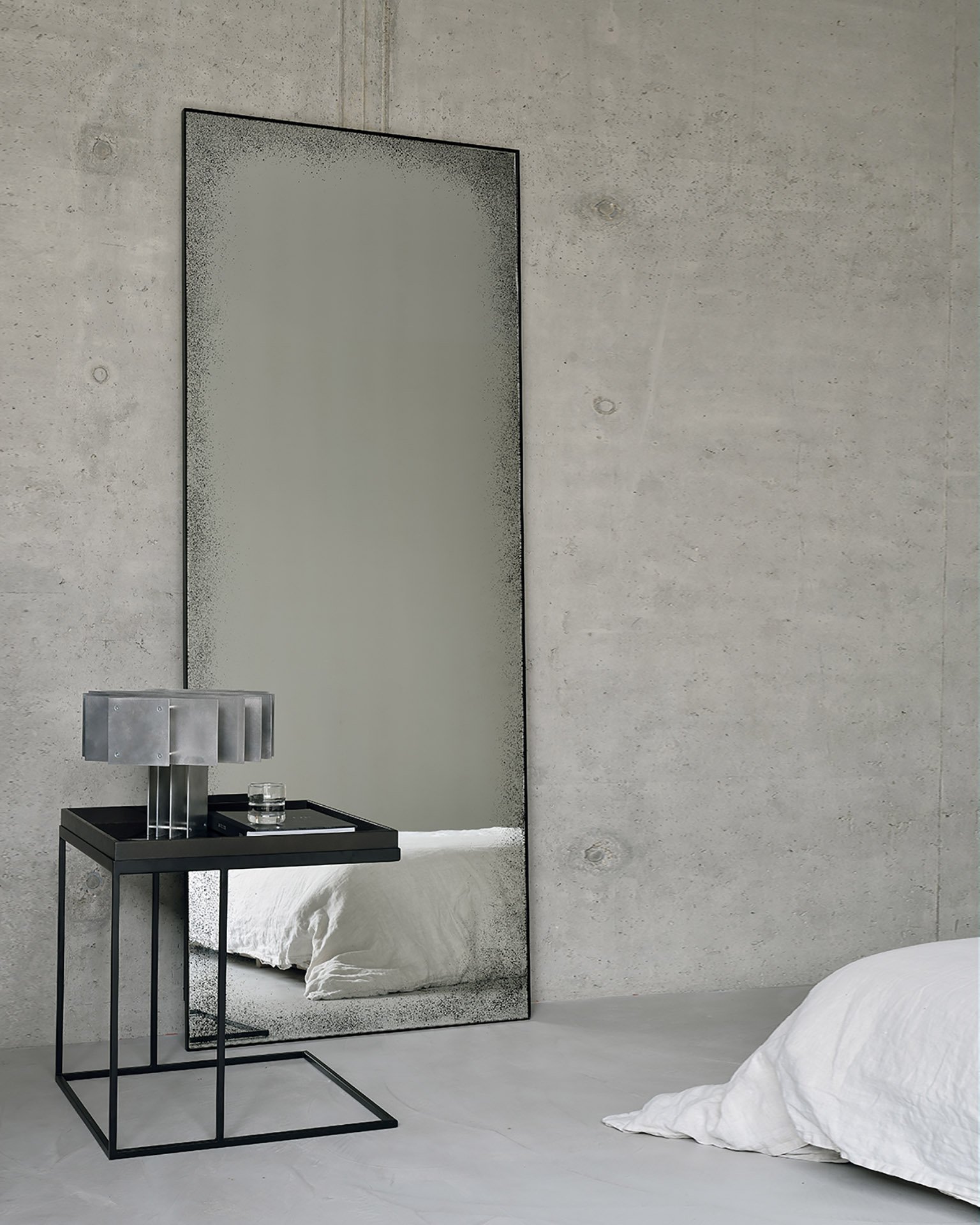 tienda online de muebles y espejos modernos
