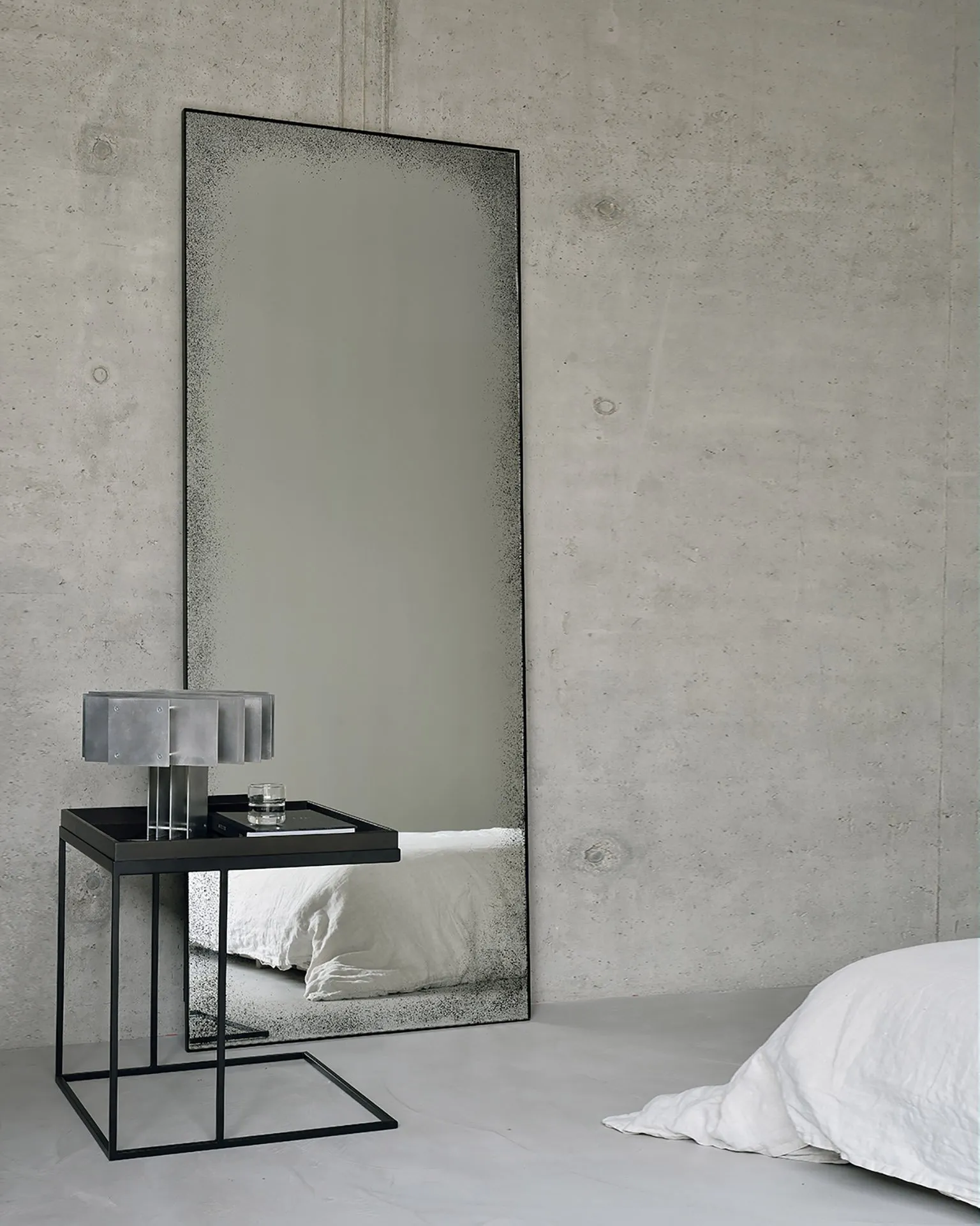 tienda online de muebles y espejos modernos