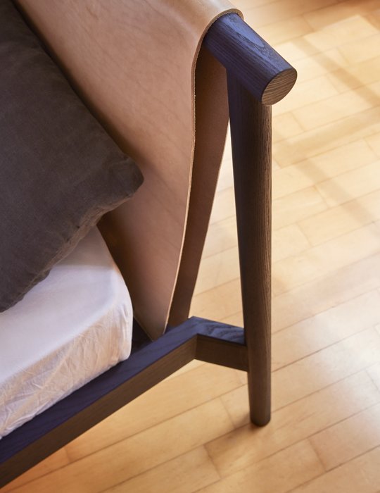 Letto-pelle_4_540x700 compra online cama diseño moderno madera oscura