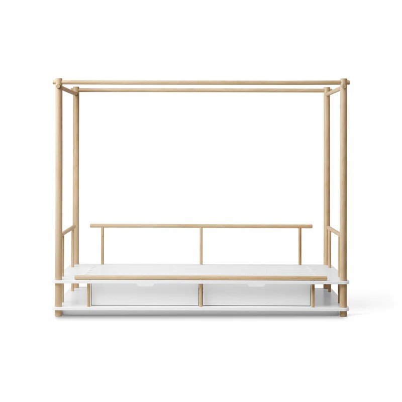 cama para campamento de madera