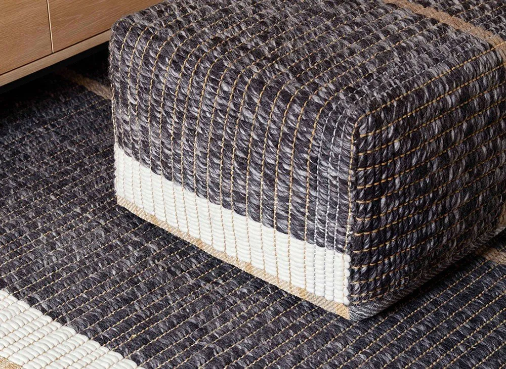 reversible-pouf-black-3adl